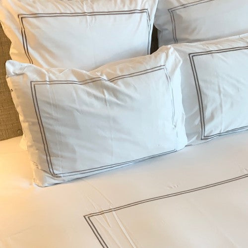 Opulence QB Embroided Duvet Set - Image 2