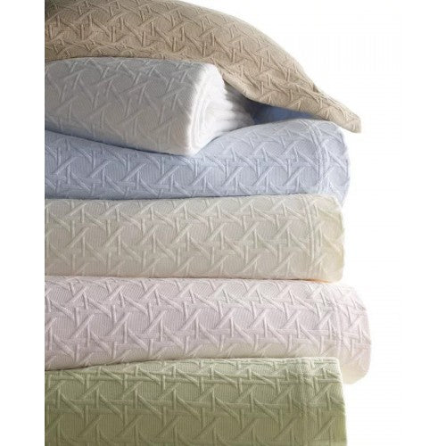 Queen/King Villa Matelassé Coverlet - Image 3